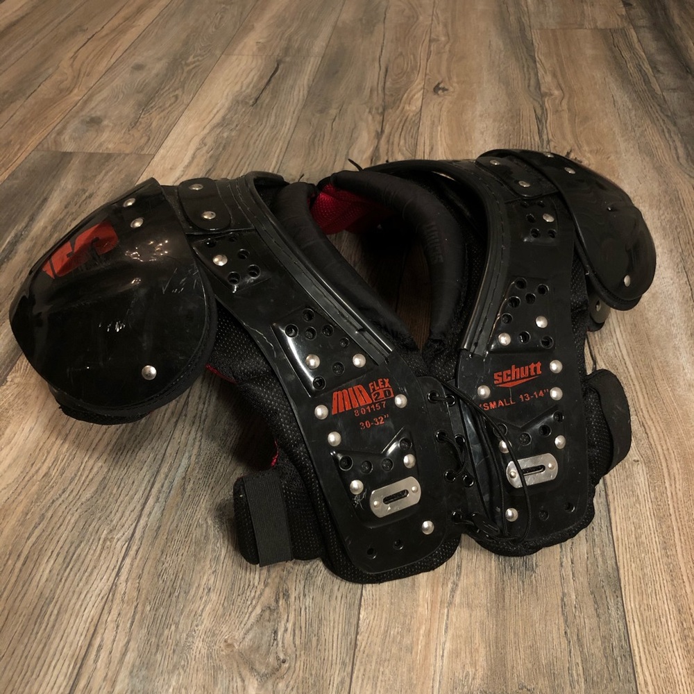Schutt Football Pads